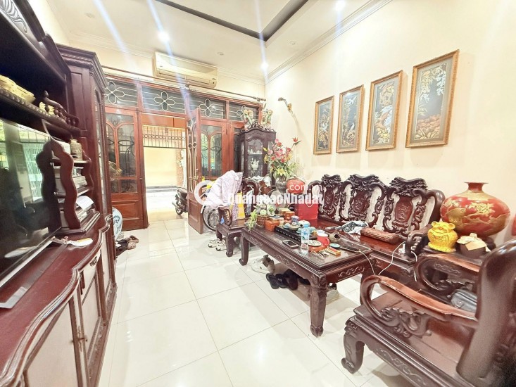 Mặt ngõ Hoàng Cầu, ô tô tránh kinh doanh, 2 thoáng, 100m, 5 tầng, 32 Tỷ